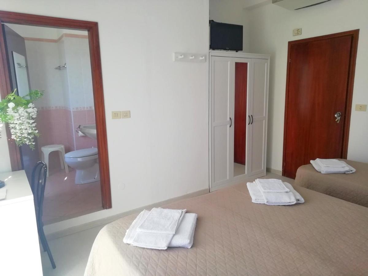 Hotel Rita 切尔维亚 外观 照片